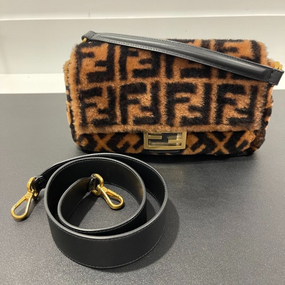 Fendi Baguette Faux Shearling Handbag Top Handle with Cross Strap (JB1297)